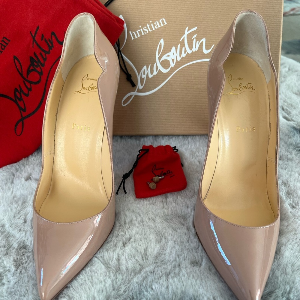 Christian Louboutin Size 42 Color Nude Style HotChick